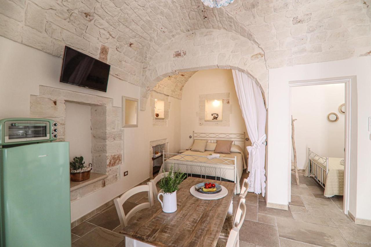 Domus Petra 104 Bed & Breakfast Ceglie Messapica Ngoại thất bức ảnh