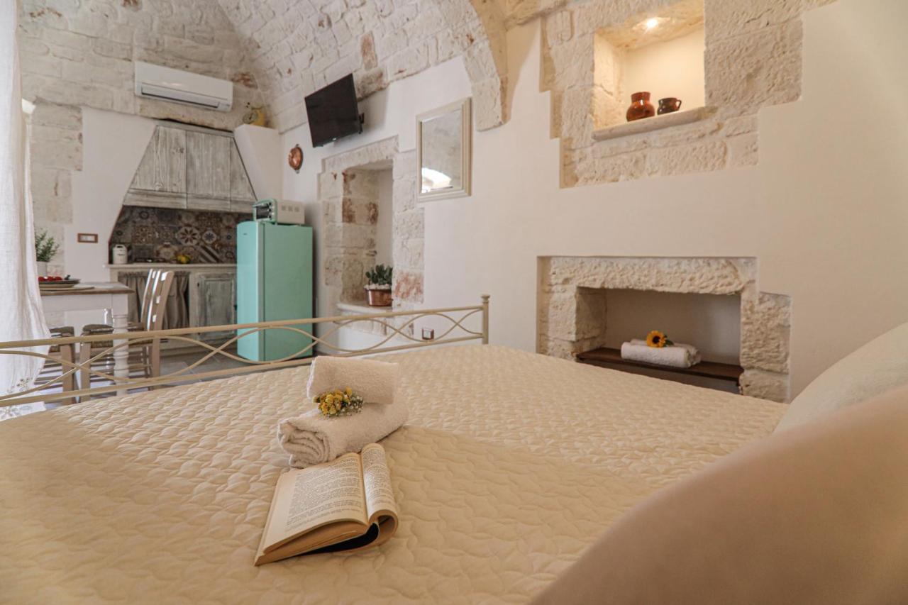 Domus Petra 104 Bed & Breakfast Ceglie Messapica Ngoại thất bức ảnh