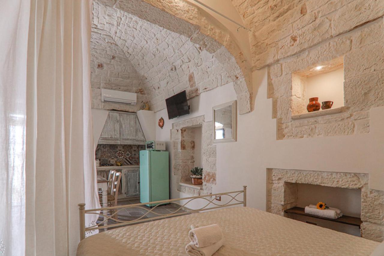 Domus Petra 104 Bed & Breakfast Ceglie Messapica Ngoại thất bức ảnh