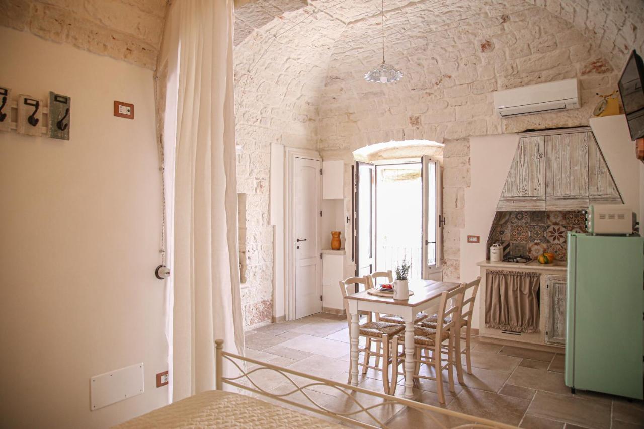 Domus Petra 104 Bed & Breakfast Ceglie Messapica Ngoại thất bức ảnh