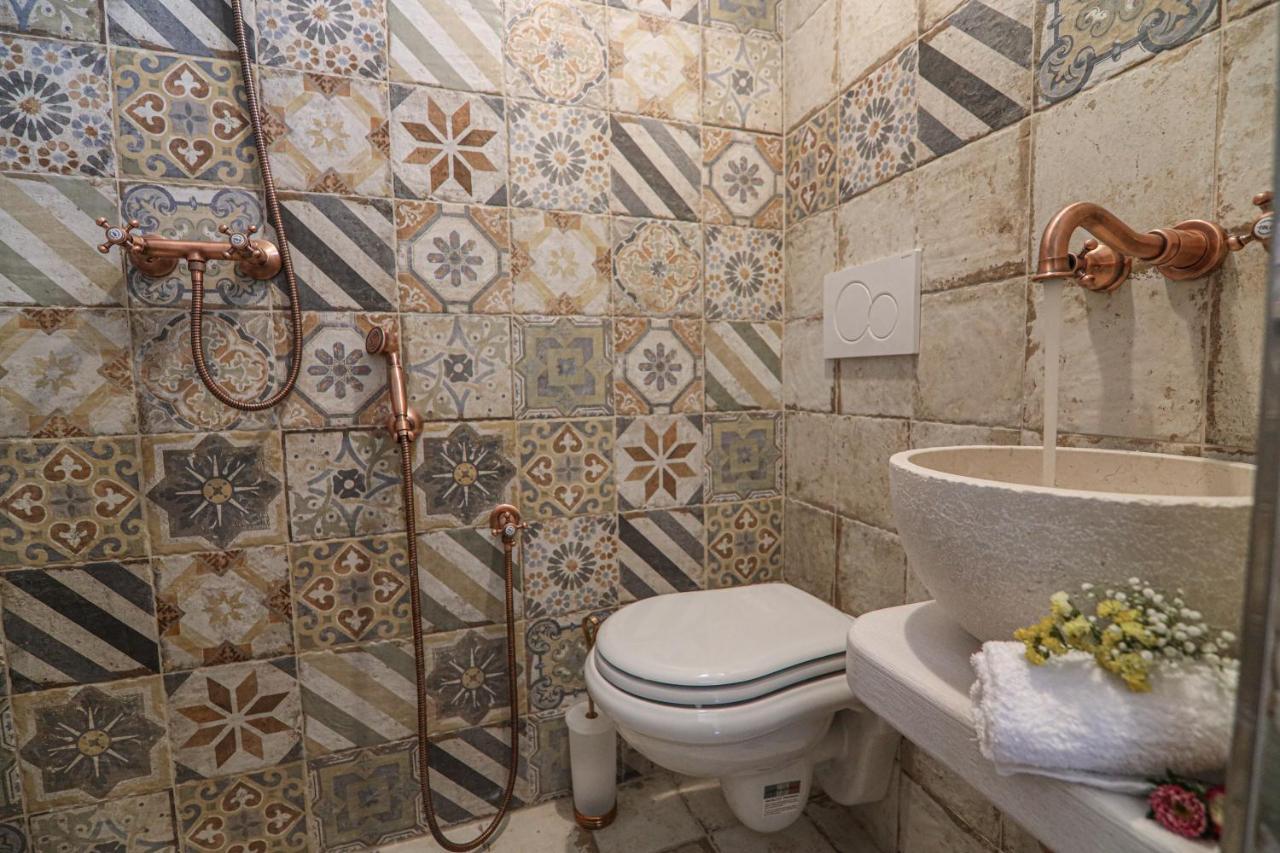 Domus Petra 104 Bed & Breakfast Ceglie Messapica Ngoại thất bức ảnh