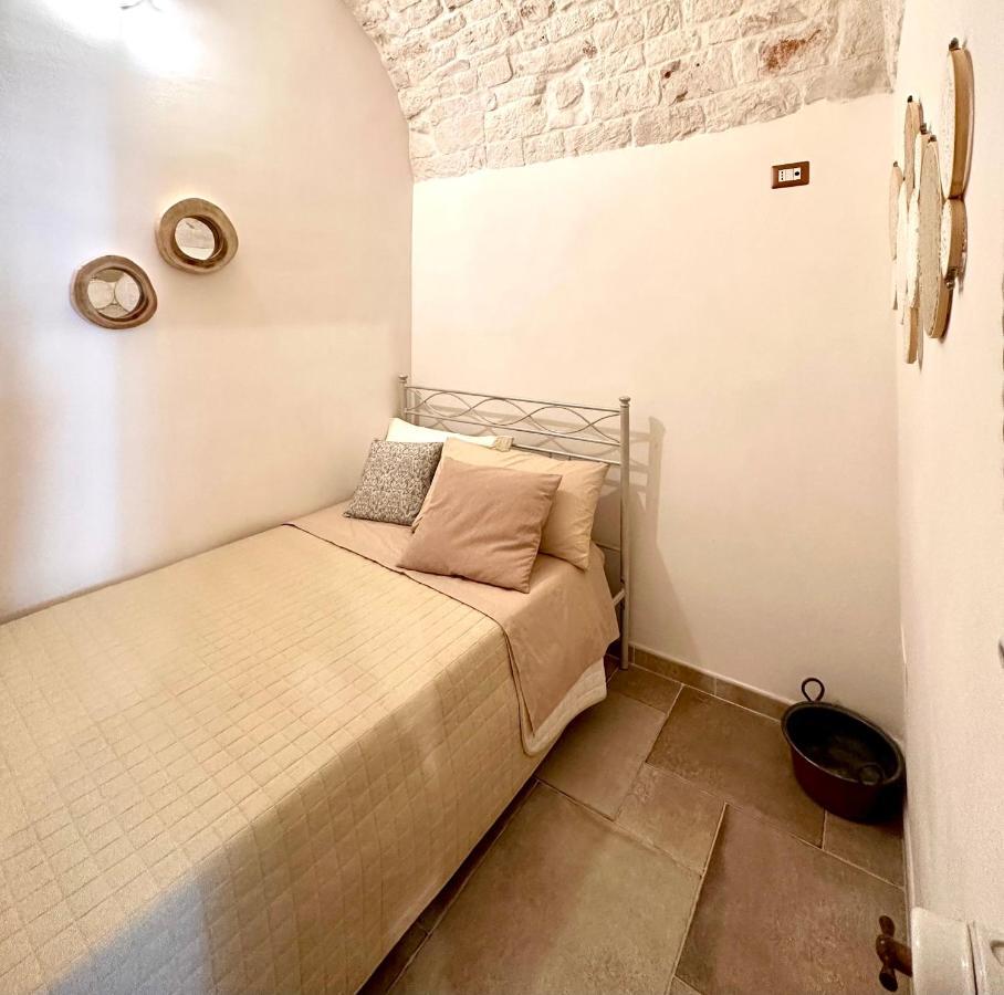 Domus Petra 104 Bed & Breakfast Ceglie Messapica Ngoại thất bức ảnh